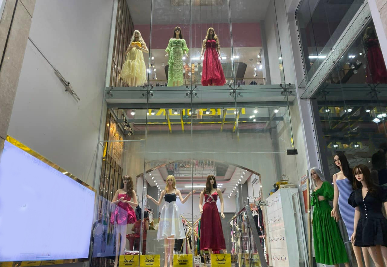 Sang Shop Nguyên Căn Góc 2 MTĐ Nguyễn trãi , P.3 , Quận 5